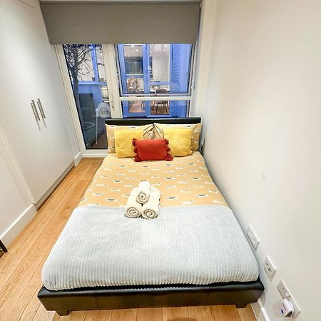 Chic 3 Bedroom Flat With Private Terrace In Holloway Near Finsbury Park لندن المظهر الخارجي الصورة