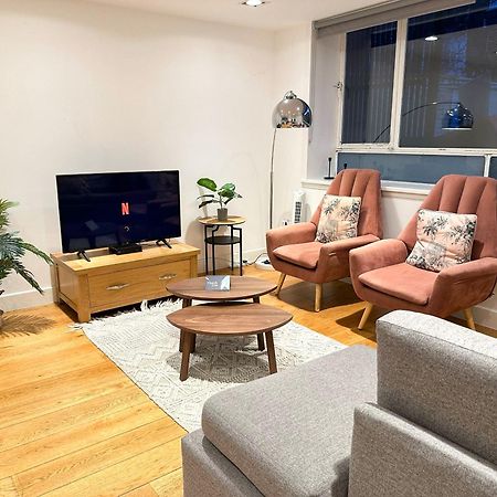 Chic 3 Bedroom Flat With Private Terrace In Holloway Near Finsbury Park لندن المظهر الخارجي الصورة