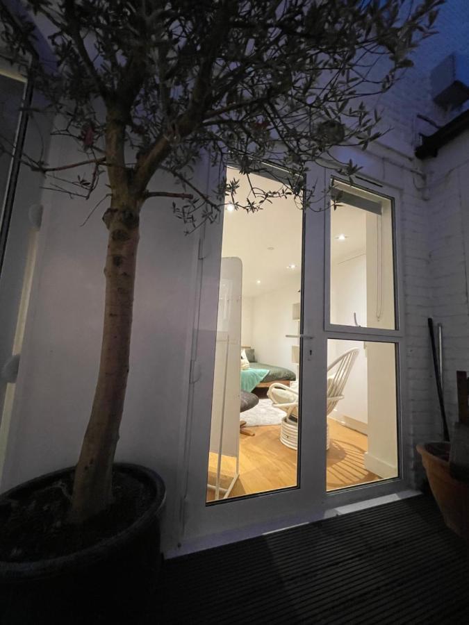 Chic 3 Bedroom Flat With Private Terrace In Holloway Near Finsbury Park لندن المظهر الخارجي الصورة