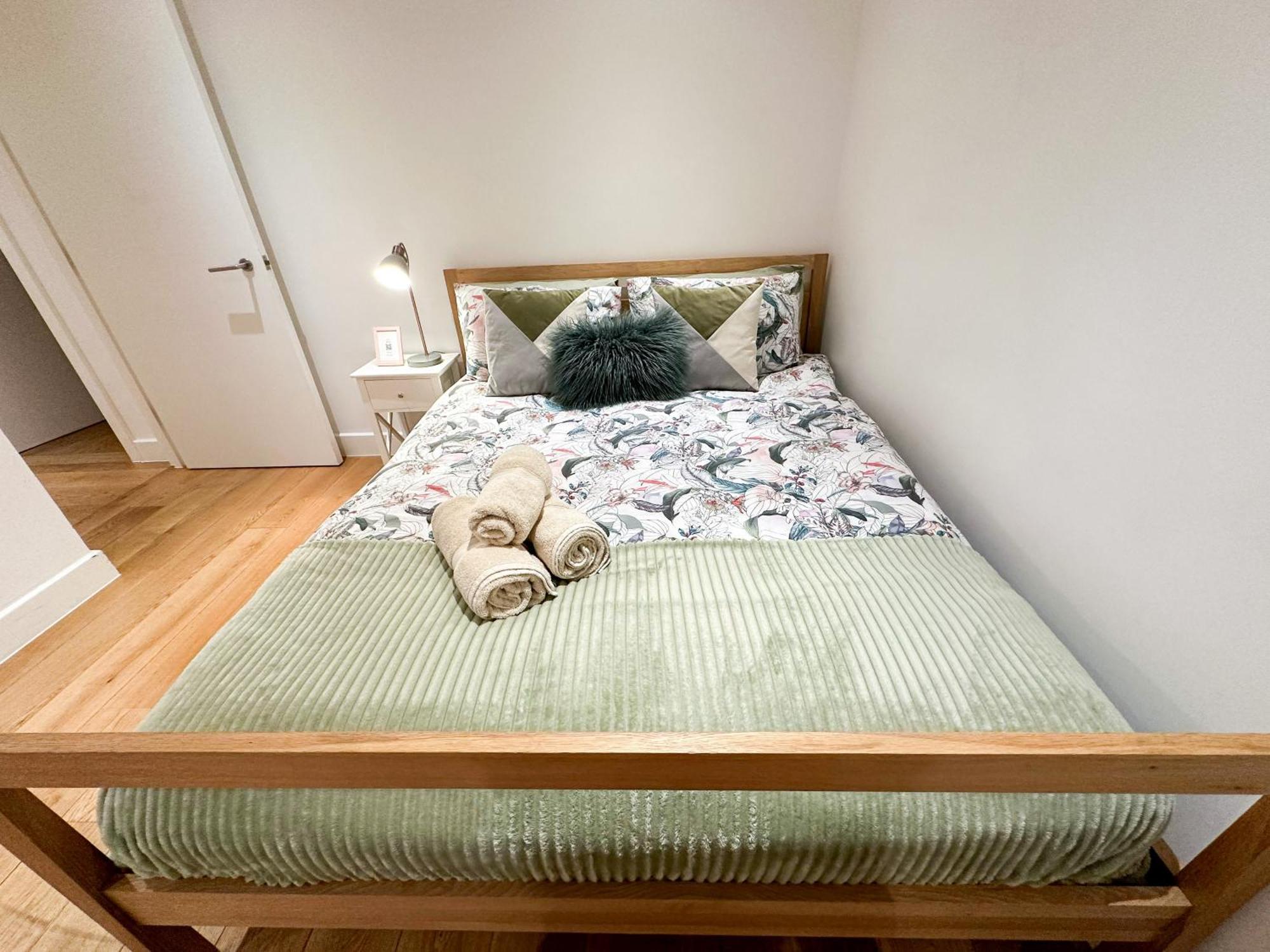 Chic 3 Bedroom Flat With Private Terrace In Holloway Near Finsbury Park لندن المظهر الخارجي الصورة